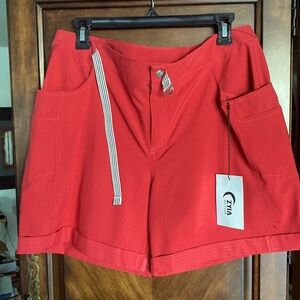 NWT Zyia Active Red “Not just a Trail” short, Long XXL (758XXL)